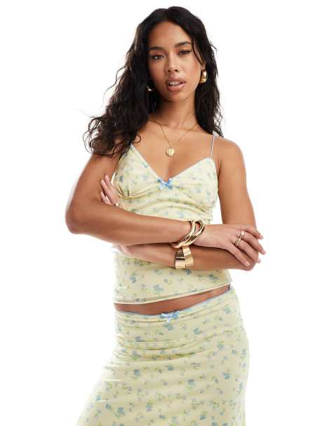 ASOS DESIGN - Cropped camisol med skåldetaljer og småprint - Del af sæt - view 1