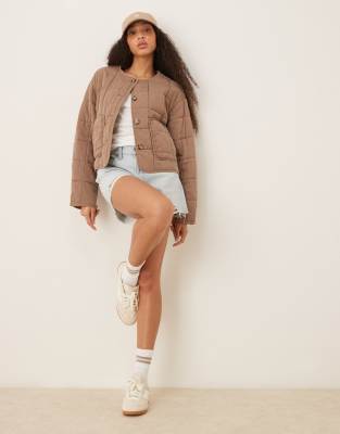 ASOS DESIGN CROPPED COLLARLESS QUILTED JACKET 