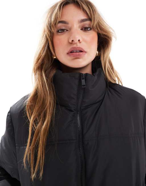 ASOS DESIGN - Cropped dynejakke i sort, 3 af 4