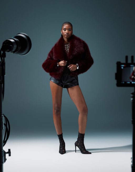 ASOS DESIGN cropped faux fur jacket in burgundy, 2 of 5