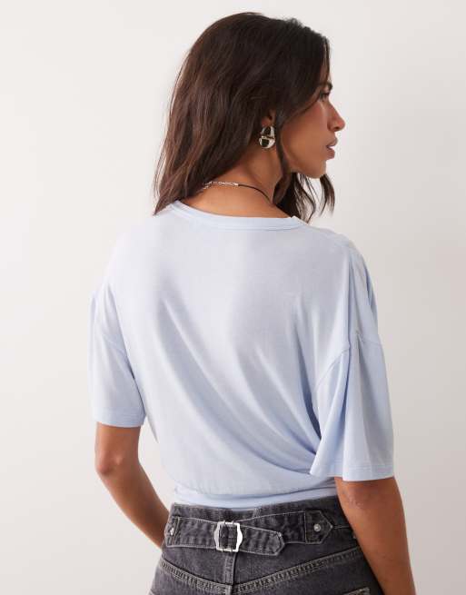 ASOS DESIGN cropped fitted waist floaty t-shirt in light blue, 4 of 4