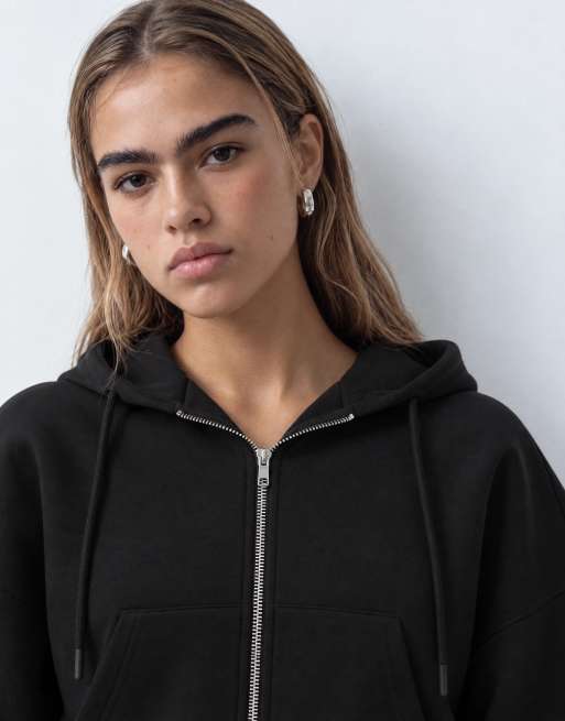 ASOS DESIGN cropped Kapuzenjacke mit durchgehendem Reißverschluss aus schwarzem Material in Scuba-Optik, 6 von 10