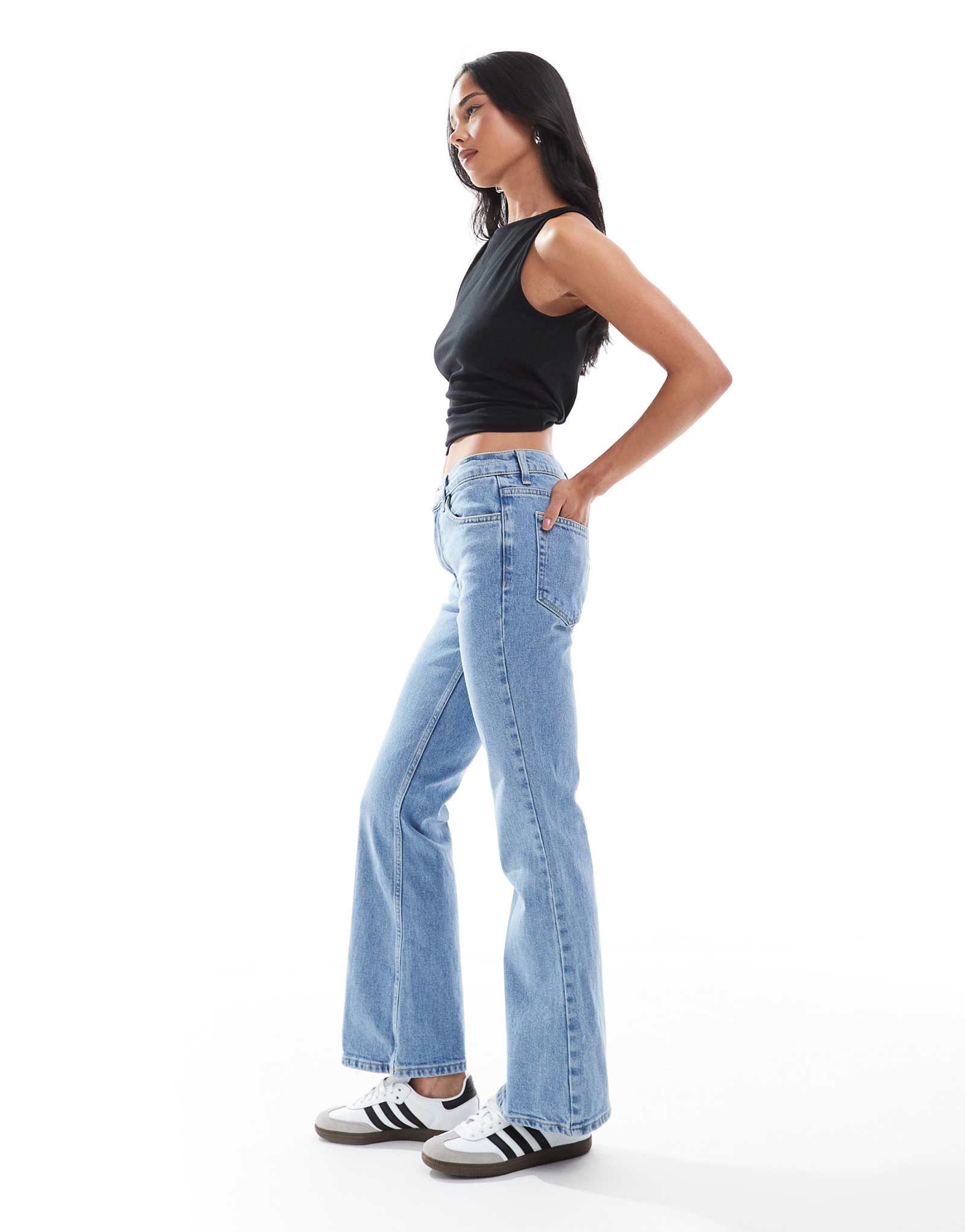Укороченные джинсы-клеш от ASOS DESIGN темно-синего цвета