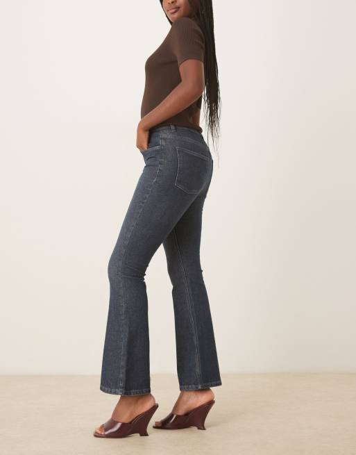 ASOS DESIGN cropped kick flare jeans in vintage wash, 3 of 5