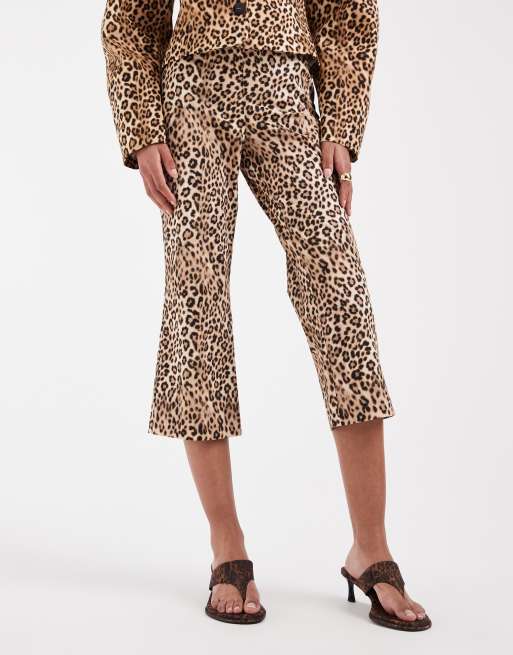 ASOS DESIGN - Cropped kickflare broek met luipaardprint, 2 van 6