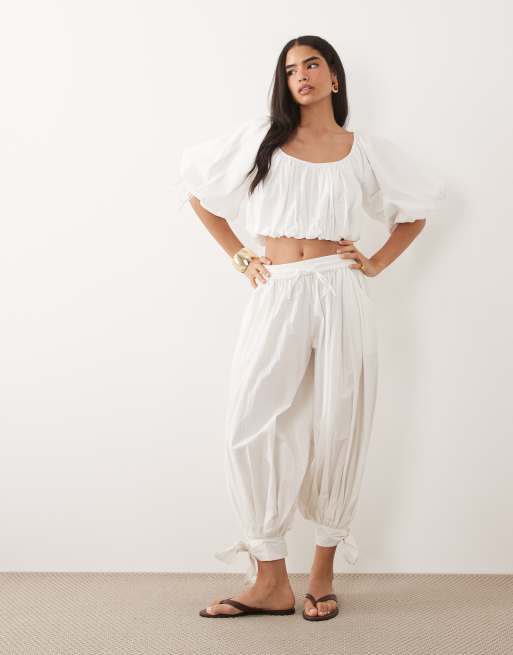ASOS DESIGN – Cropped-Oberteil aus Baumwolle in Weiß mit Puffärmeln, 2 von 4