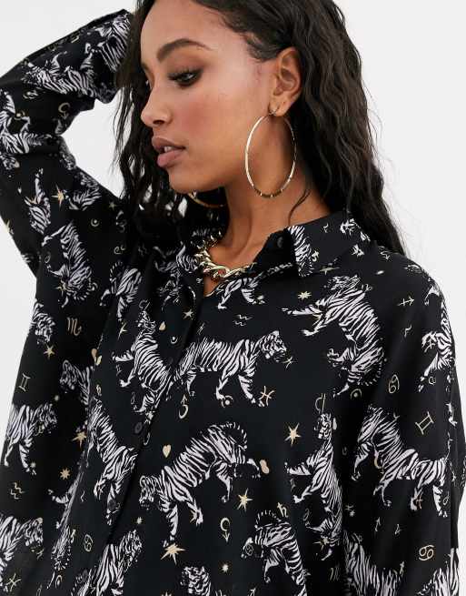 ASOS DESIGN - Cropped overhemd met lange mouwen en tijgerprint in zwart-wit