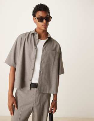 ASOS DESIGN - Cropped overhemd met reverskraag in antracietgrijs, deel van co-ord set - view 1