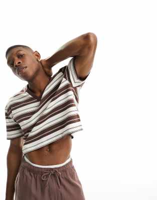 ASOS DESIGN ASOS DESIGN cropped relaxed v-neck stripe t-shirt in brown and white-Multi