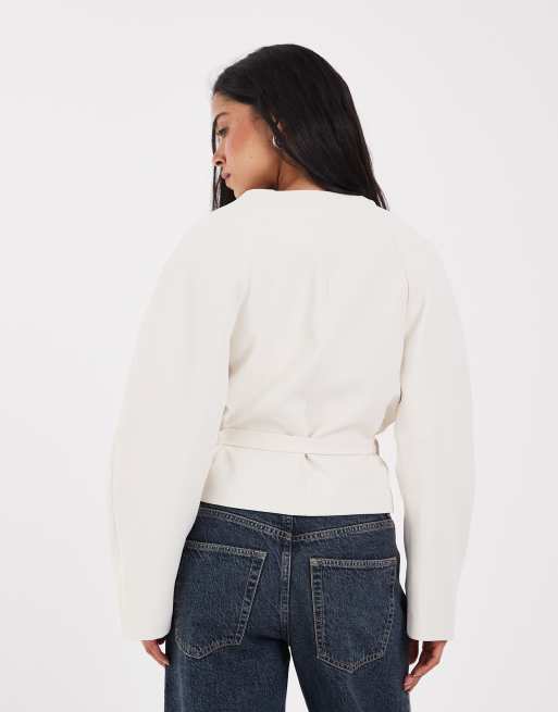 ASOS DESIGN cropped rounded shoulder blazer in cream, 2 of 4
