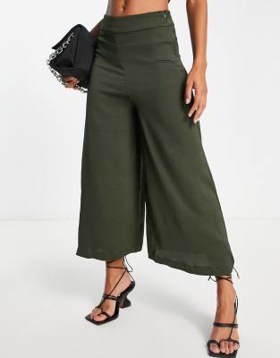 ASOS DESIGN ASOS DESIGN cropped satin trouser in khaki-Green