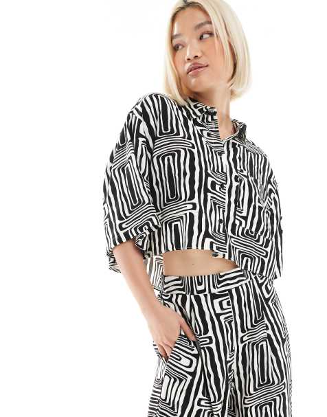 ASOS DESIGN cropped shirt in mono print (part of a set) - view 1