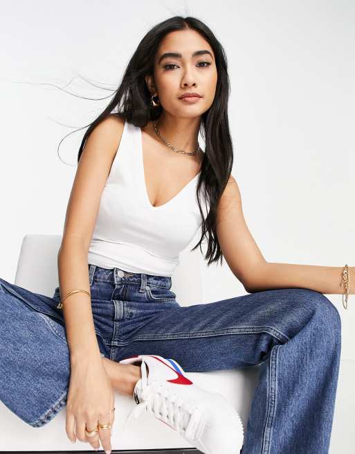 ASOS DESIGN cropped singlet with v front and back in white