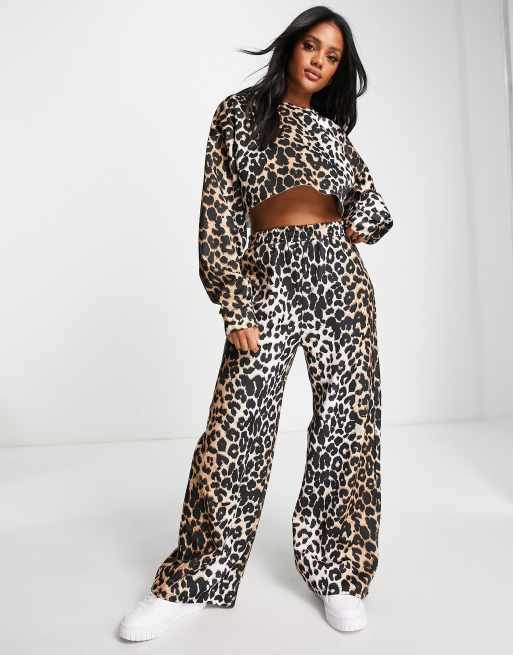 Colsie Leopard Print Fleece Lounge Sweatshirt and Jogger Pants