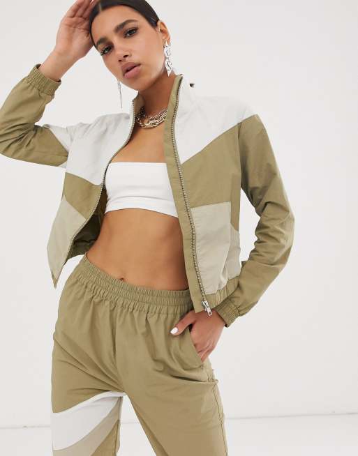 khaki green nike tracksuit womens