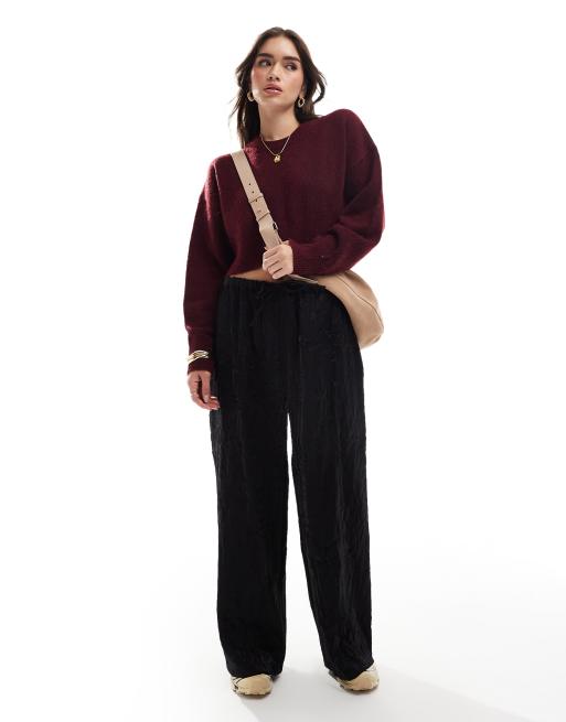 ASOS DESIGN - Cropped trøje med rund hals og slids i bordeaux, 2 af 4