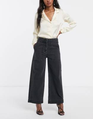 black cropped wide leg jeans