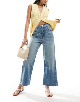 Asos Design Cropped Wide Leg Jeans In Mid Tint-blue