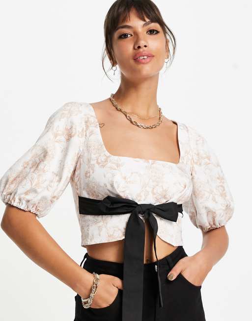 ASOS DESIGN - Croptop med firkantet hals, pufærmer og kontrasterende taljebånd i blomstermønster