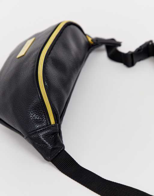 Fanny pack best sale black and gold