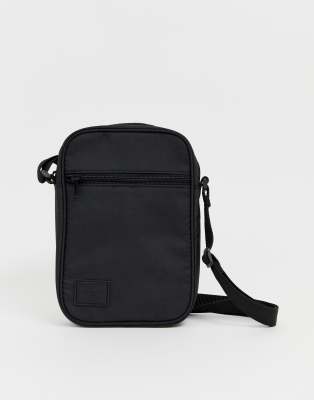 black flight bag