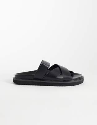  cross over strap sandals in tumbled black