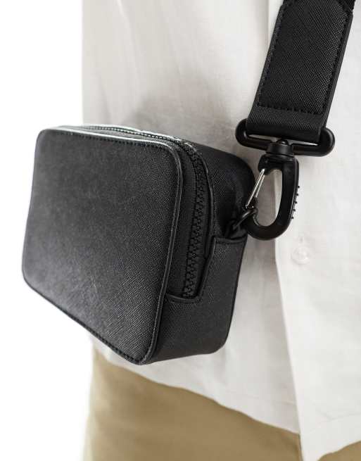 ASOS DESIGN - Crossbody cameratas van imitatieleer in zwart, 2 van 4