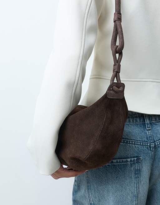 ASOS DESIGN - Crossbody slingtas van suède in chocoladebruin, 4 van 4