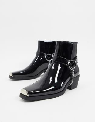 asos design cuban heel western chelsea boots in black leather with buckle detail