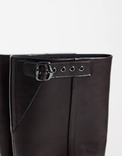 ASOS DESIGN Culhane botas tipo trucker de caña media en chocolate, 3 de 4