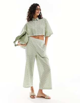 ASOS DESIGN - Culotte in Salbeigrün mit Lochstickerei, Kombiteil