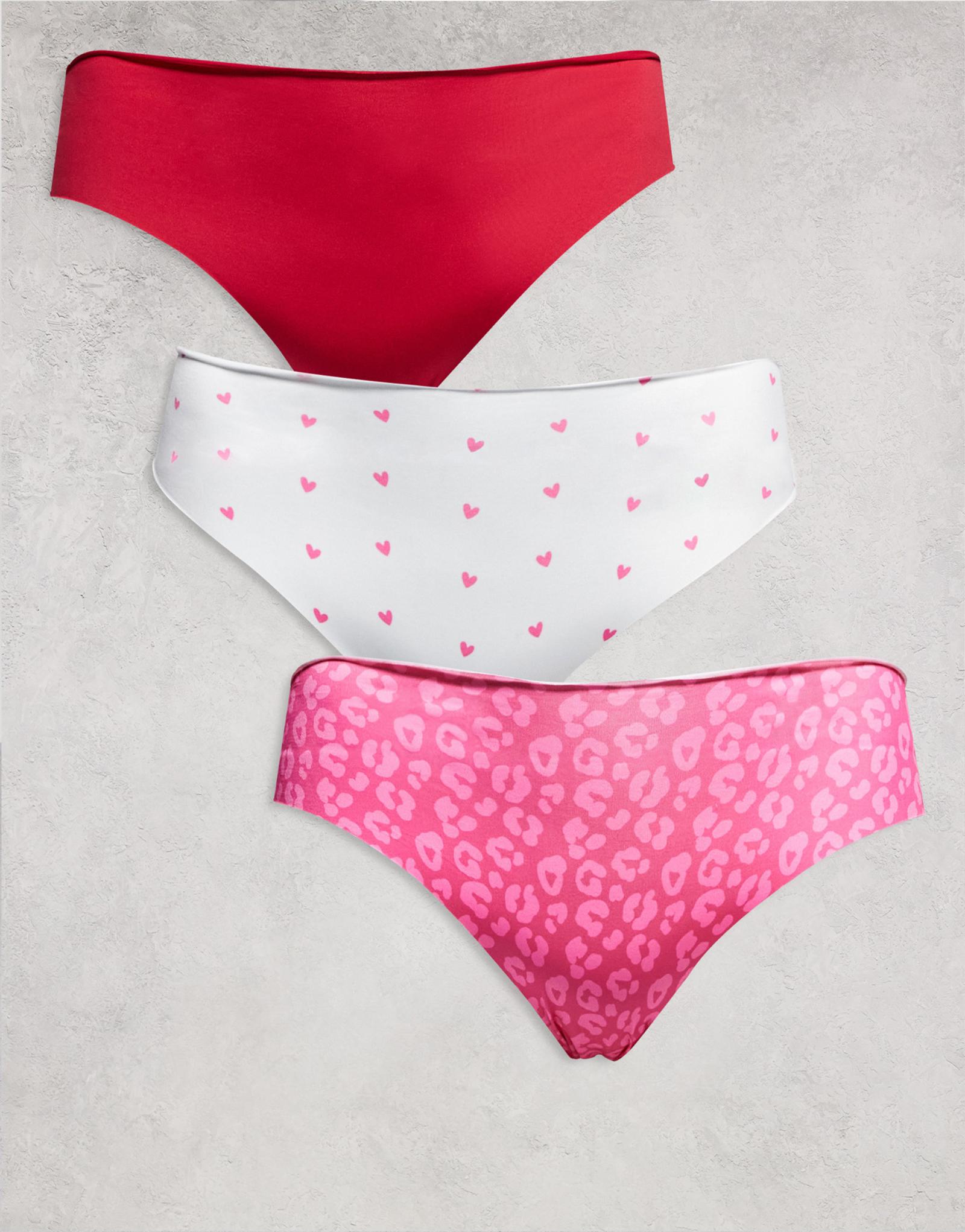 Бразильские трусы ASOS DESIGN Curve 3 в упаковке без vpl и с кружевами розового леопарда, с принтом в виде сердца и вишнево-красного цвета
