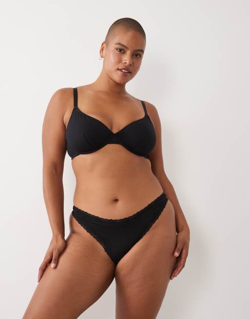 ASOS DESIGN Curve 3 pack thong with lace trim in black, 2 of 5