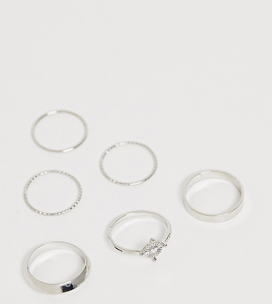 ASOS DESIGN Curve – 6-pack silverfärgade ringar med graverat hjärta och avsmalnande design