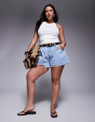 ASOS DESIGN Curve - A-Linien-Shorts in hellblauer Waschung