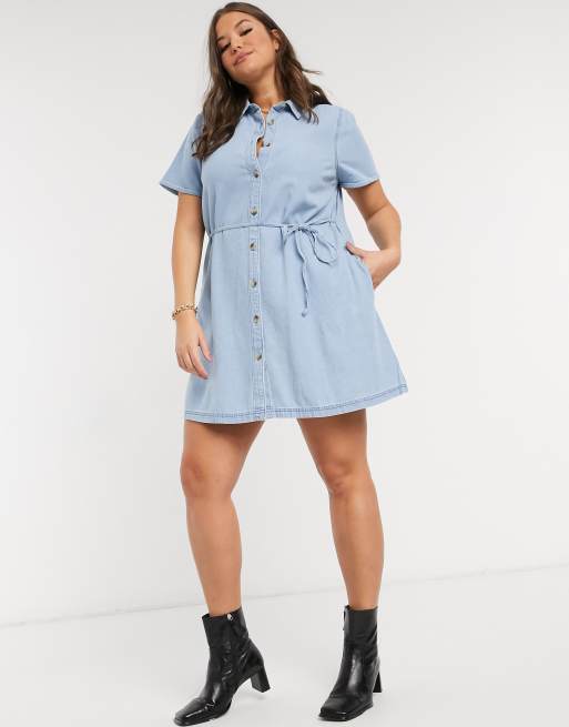 ASOS DESIGN Curve - Aangerimpelde overhemdjurk van zachte denim in middenblauwe wassing, 4 van 4