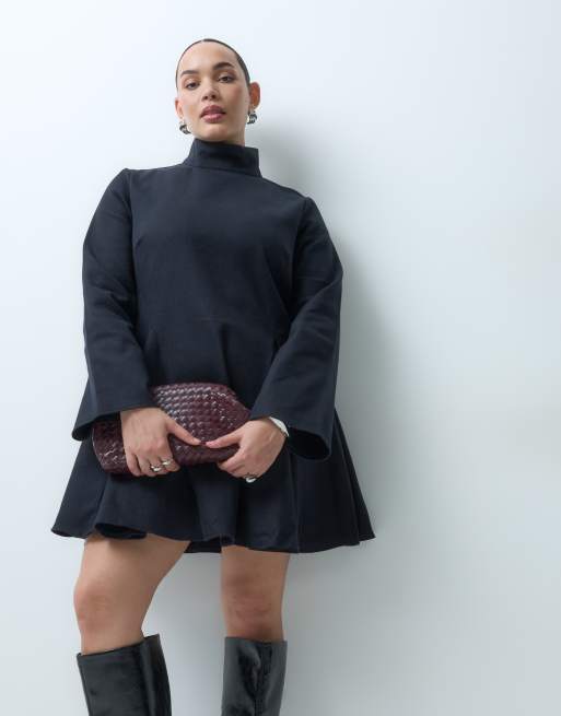 ASOS DESIGN Curve abito mini sartoriale con collo a imbuto e godet nero, 4 di 5
