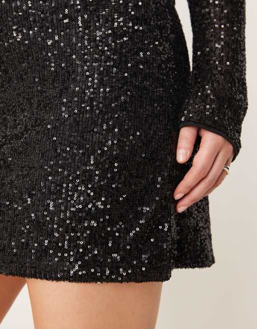 ASOS DESIGN Curve allover sequin mini skirt in black, 3 of 5