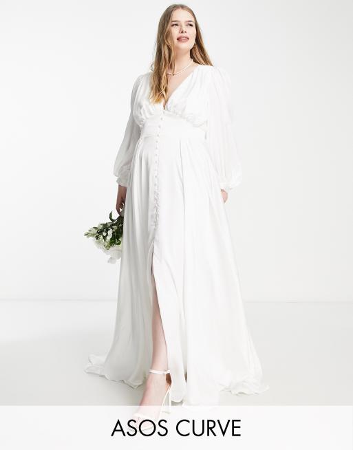 ASOS DESIGN Curve - Alyssa - Vestito da sposa in raso color avorio con manica a campana e bottoni sul davanti