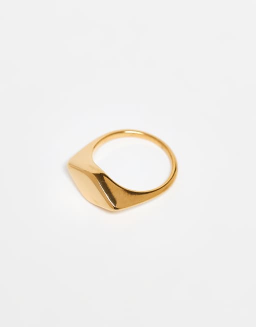 ASOS DESIGN Curve - Anello con sigillo dorato in acciaio inossidabile resistente all'acqua, 2 di 3