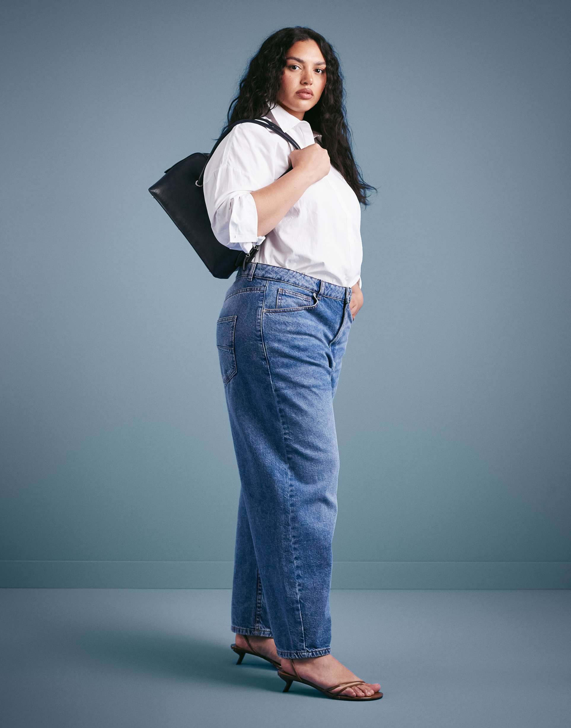 asos design curve ankle grazer barrel jeans with cinch rise in midwash