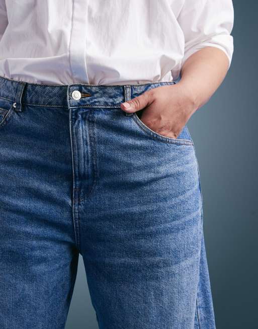 ASOS DESIGN Curve ankle grazer barrel leg jeans with cinch in mid wash