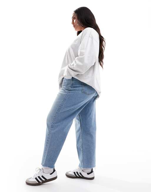 ASOS DESIGN Curve ankle grazer comfort stretch straight leg jeans in light mid blue