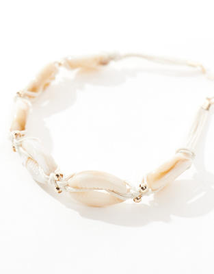 Asos Curve Asos Design Curve Anklet With Faux Shell And Gold Bead Design-white In Gold