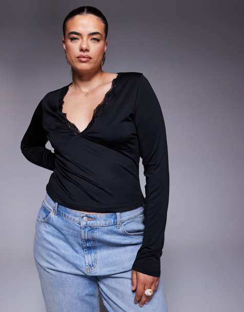 ASOS DESIGN Curve – Anschmiegsames, langärmliges Oberteil in Schwarz mit tiefem V-Ausschnitt und Spitzenborte - view 1
