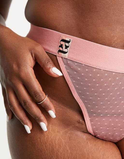 ASOS DESIGN Curve – Aria – Persikofärgad stringtrosor i prickig mesh, tejpade detaljer och malibu-design, 4 av 4