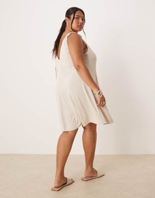ASOS DESIGN Curve – Ärmelloses kurzes Sommerkleid aus Baumwolle in Creme, 4 von 4