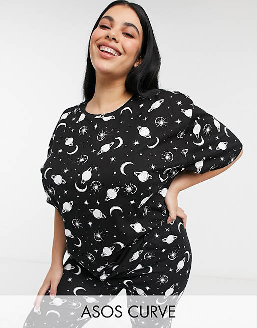 ASOS DESIGN Curve astrology oversized tee & legging pyjama set in black & white
