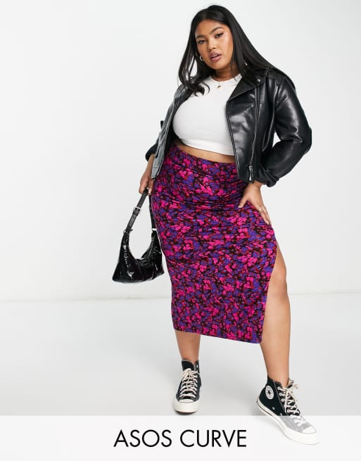 ASOS DESIGN Curve – Asymmetrischer, gerüschter Midirock mit Schlitz vorne und leuchtendem Blumenmuster, Kombiteil