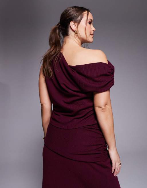 ASOS DESIGN Curve – Asymmetrisches Oberteil in Burgunderrot mit Rippstruktur, Kombiteil, 3 von 4